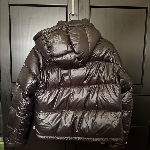 Aritzia The Super RePuff Shorty, Hi-Gloss - Picture 13 of 14